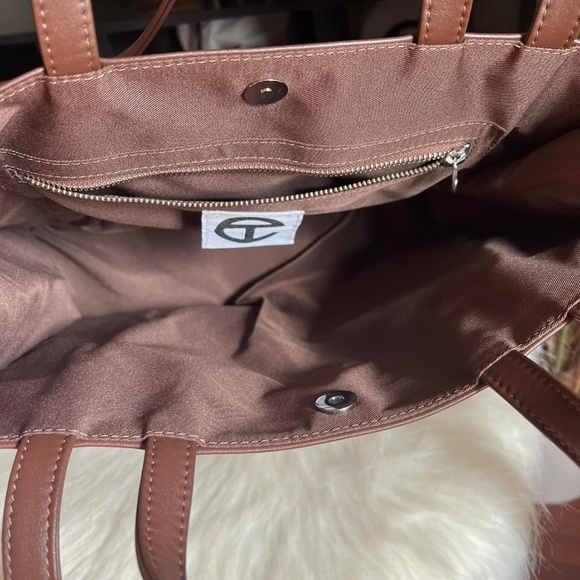 Chocolate Medium Telfar - Picture 5 of 6